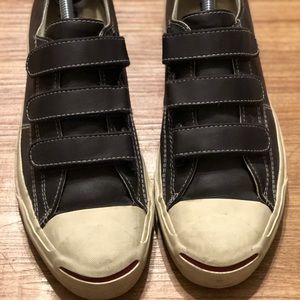 Converse Jack Purcell with the Velcro!